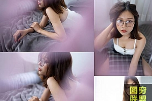 8张纯欲眼镜美女私房写真RAW原片ARW格式SONY ILCE-7